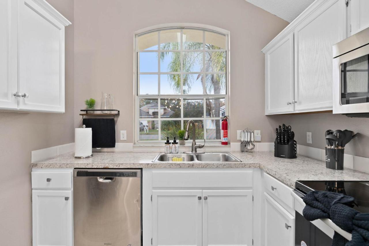 Charming W Pool Bay Point Near