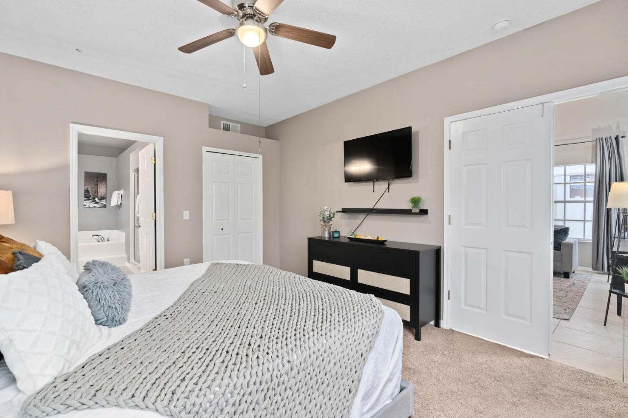 Charming W Pool Bay Point Near